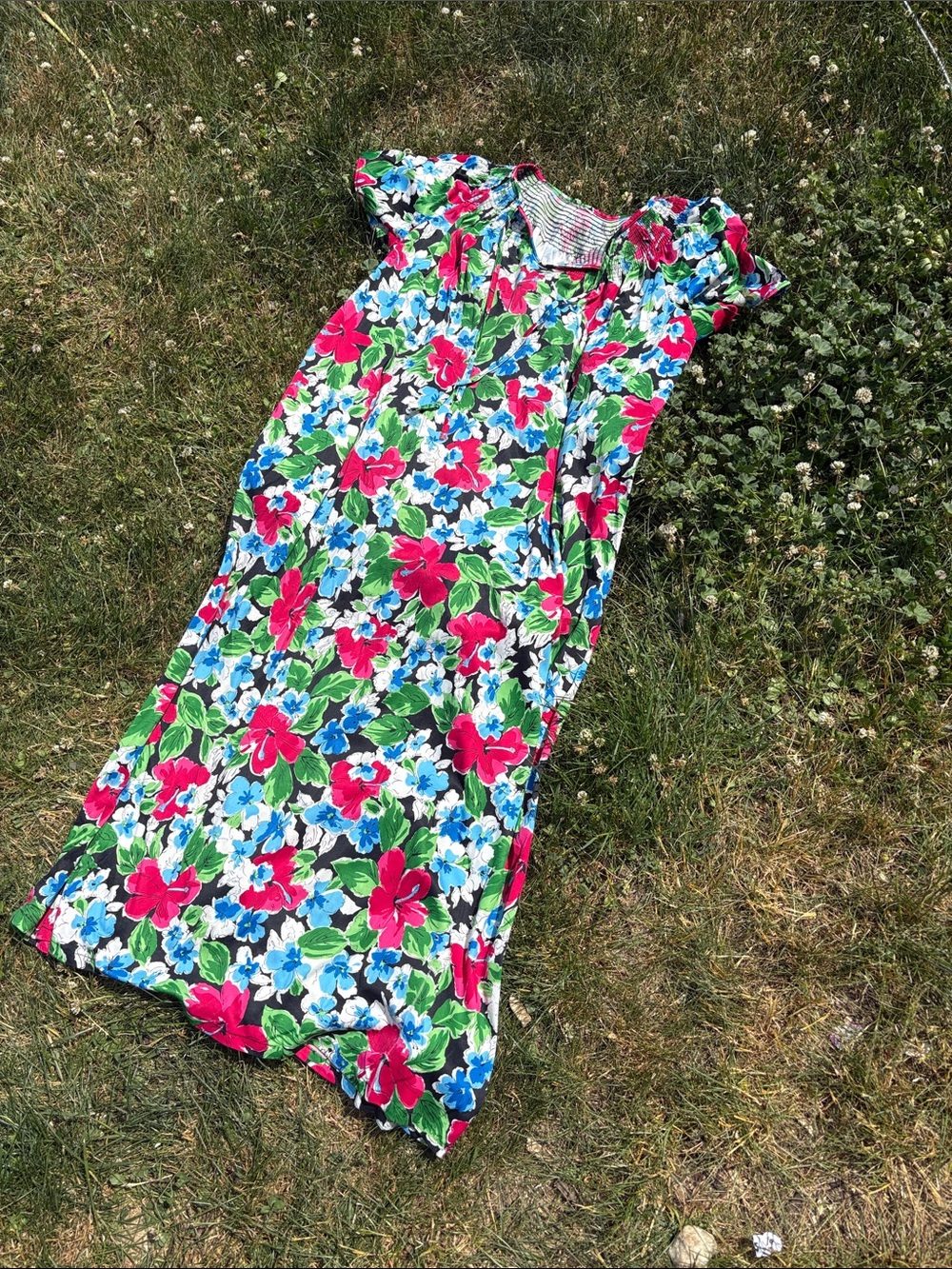 Women’s Floral Short-Sleeve houseDress - Pink & Blue Mrs. Roper dress.
